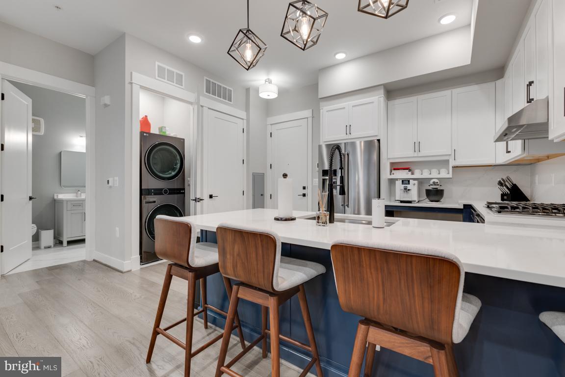 5 STATIONMASTER ST SE #102, LEESBURG, Virginia 20175, 1 Bedroom Bedrooms, ,1 BathroomBathrooms,Residential,For sale,5 STATIONMASTER ST SE #102,VALO2089110 MLS # VALO2089110