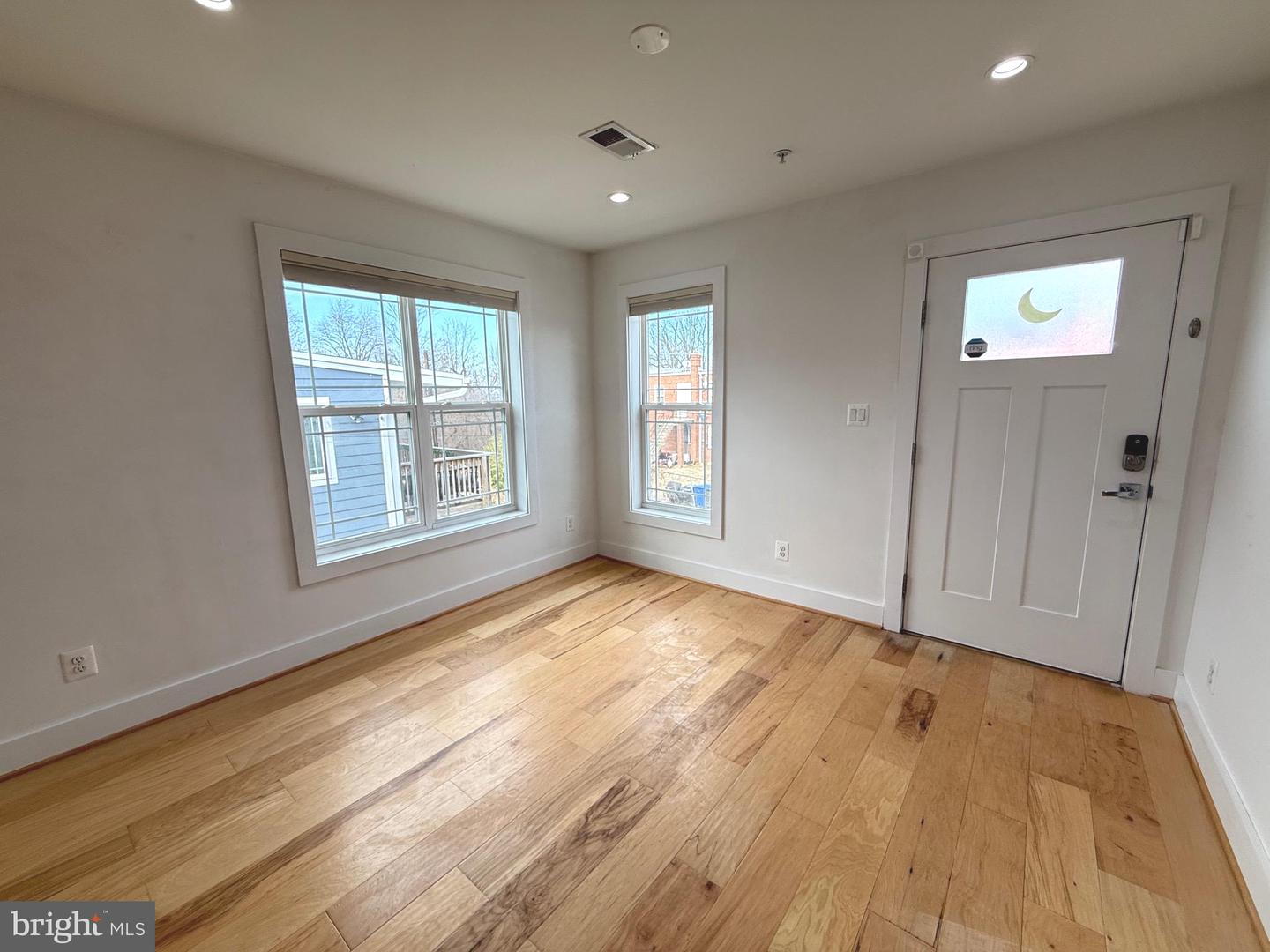 404 NEWCOMB ST SE #3, WASHINGTON, District Of Columbia 20032, 2 Bedrooms Bedrooms, ,2 BathroomsBathrooms,Residential,For sale,404 NEWCOMB ST SE #3,DCDC2186054 MLS # DCDC2186054