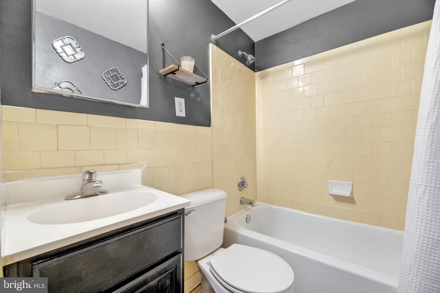 1436 W NW #405, WASHINGTON, District Of Columbia 20009, 1 Bedroom Bedrooms, ,1 BathroomBathrooms,Residential,For sale,1436 W NW #405,DCDC2186072 MLS # DCDC2186072