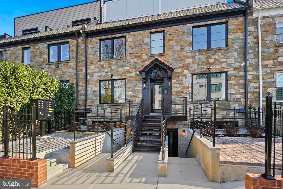 1605 HOLBROOK NE #2, WASHINGTON, District Of Columbia 20002, 2 Bedrooms Bedrooms, ,2 BathroomsBathrooms,Residential,For sale,1605 HOLBROOK NE #2,DCDC2186098 MLS # DCDC2186098