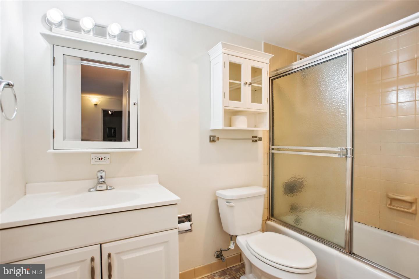 1280 21ST ST NW #506, WASHINGTON, District Of Columbia 20036, 1 Bedroom Bedrooms, ,1 BathroomBathrooms,Residential,For sale,1280 21ST ST NW #506,DCDC2185988 MLS # DCDC2185988