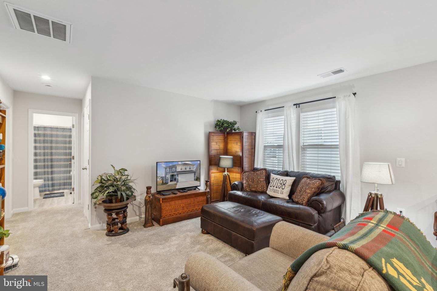 101 CURTAIN FALL DR, MIDDLETOWN, Virginia 22645, 3 Bedrooms Bedrooms, ,2 BathroomsBathrooms,Residential,For sale,101 CURTAIN FALL DR,VAFV2024480 MLS # VAFV2024480