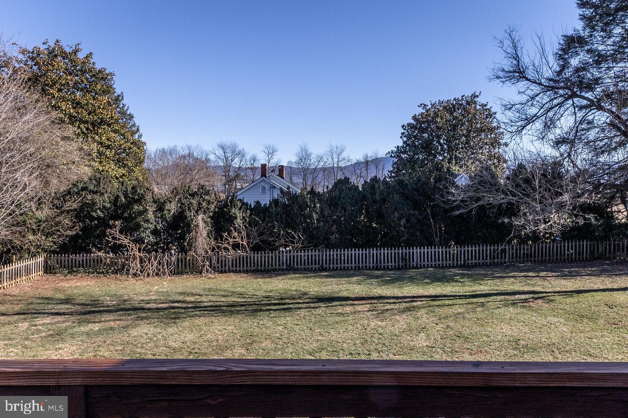 209 HAWKSBILL HEIGHTS DR, LURAY, Virginia 22835, 3 Bedrooms Bedrooms, 5 Rooms Rooms,2 BathroomsBathrooms,Residential,For sale,209 HAWKSBILL HEIGHTS DR,VAPA2004492 MLS # VAPA2004492