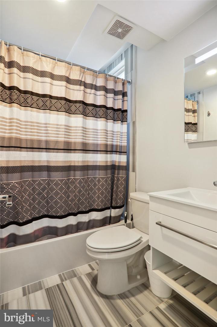 5024 9TH ST NW #203, WASHINGTON, District Of Columbia 20011, 2 Bedrooms Bedrooms, ,2 BathroomsBathrooms,Residential,For sale,5024 9TH ST NW #203,DCDC2156030 MLS # DCDC2156030