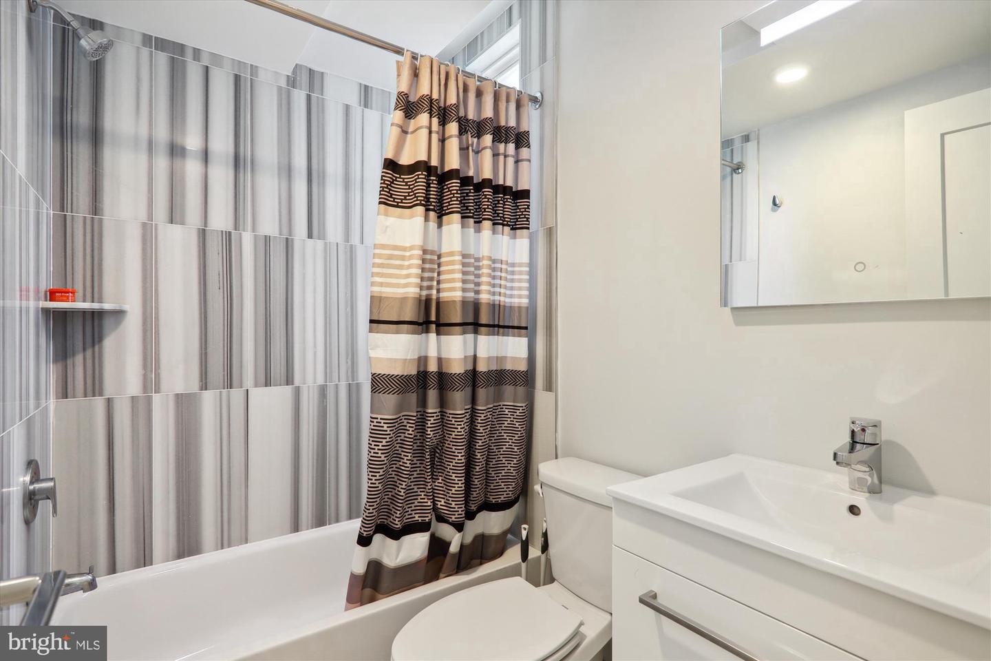 5024 9TH ST NW #203, WASHINGTON, District Of Columbia 20011, 2 Bedrooms Bedrooms, ,2 BathroomsBathrooms,Residential,For sale,5024 9TH ST NW #203,DCDC2156030 MLS # DCDC2156030