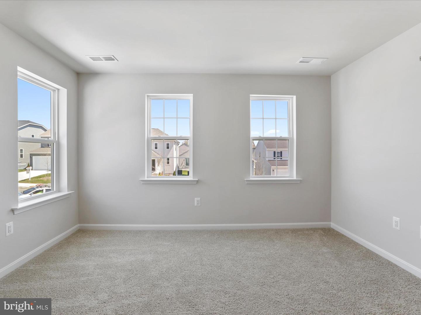 132 CURTAIN FALL DR, MIDDLETOWN, Virginia 22645, 4 Bedrooms Bedrooms, ,2 BathroomsBathrooms,Residential,For sale,132 CURTAIN FALL DR,VAFV2022804 MLS # VAFV2022804