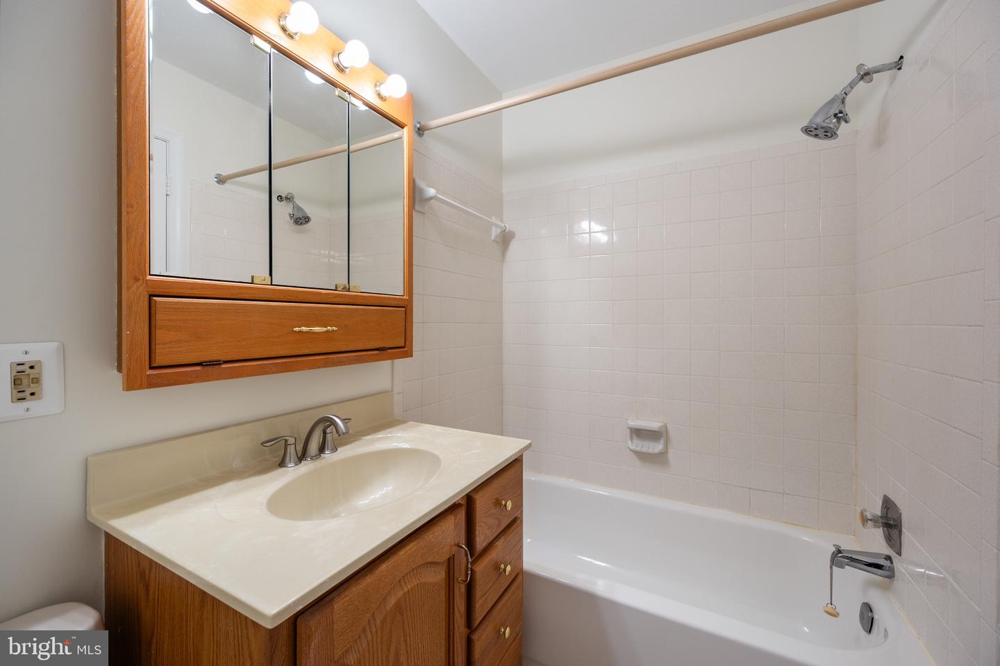 2436 WINDBREAK DR, ALEXANDRIA, Virginia 22306, 3 Bedrooms Bedrooms, ,2 BathroomsBathrooms,Residential,For sale,2436 WINDBREAK DR,VAFX2219600 MLS # VAFX2219600