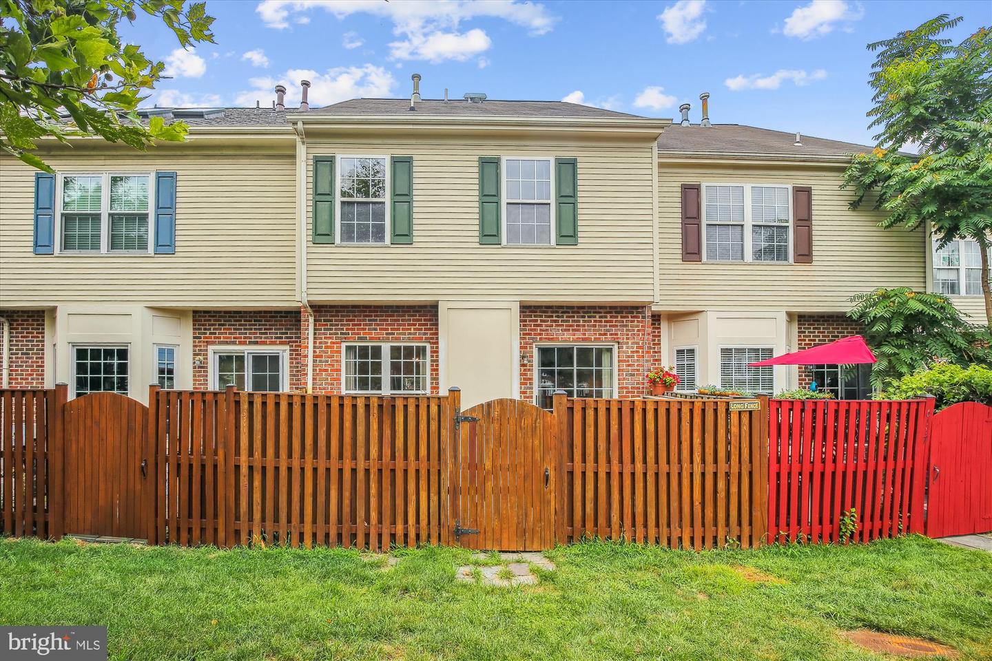 6119 MADISON CREST CT, FALLS CHURCH, Virginia 22041, 3 Bedrooms Bedrooms, ,2 BathroomsBathrooms,Residential,For sale,6119 MADISON CREST CT,VAFX2219682 MLS # VAFX2219682