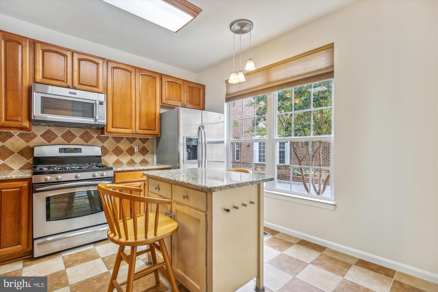 6119 MADISON CREST CT, FALLS CHURCH, Virginia 22041, 3 Bedrooms Bedrooms, ,2 BathroomsBathrooms,Residential,For sale,6119 MADISON CREST CT,VAFX2219682 MLS # VAFX2219682
