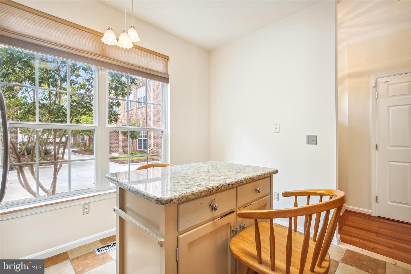 6119 MADISON CREST CT, FALLS CHURCH, Virginia 22041, 3 Bedrooms Bedrooms, ,2 BathroomsBathrooms,Residential,For sale,6119 MADISON CREST CT,VAFX2219682 MLS # VAFX2219682