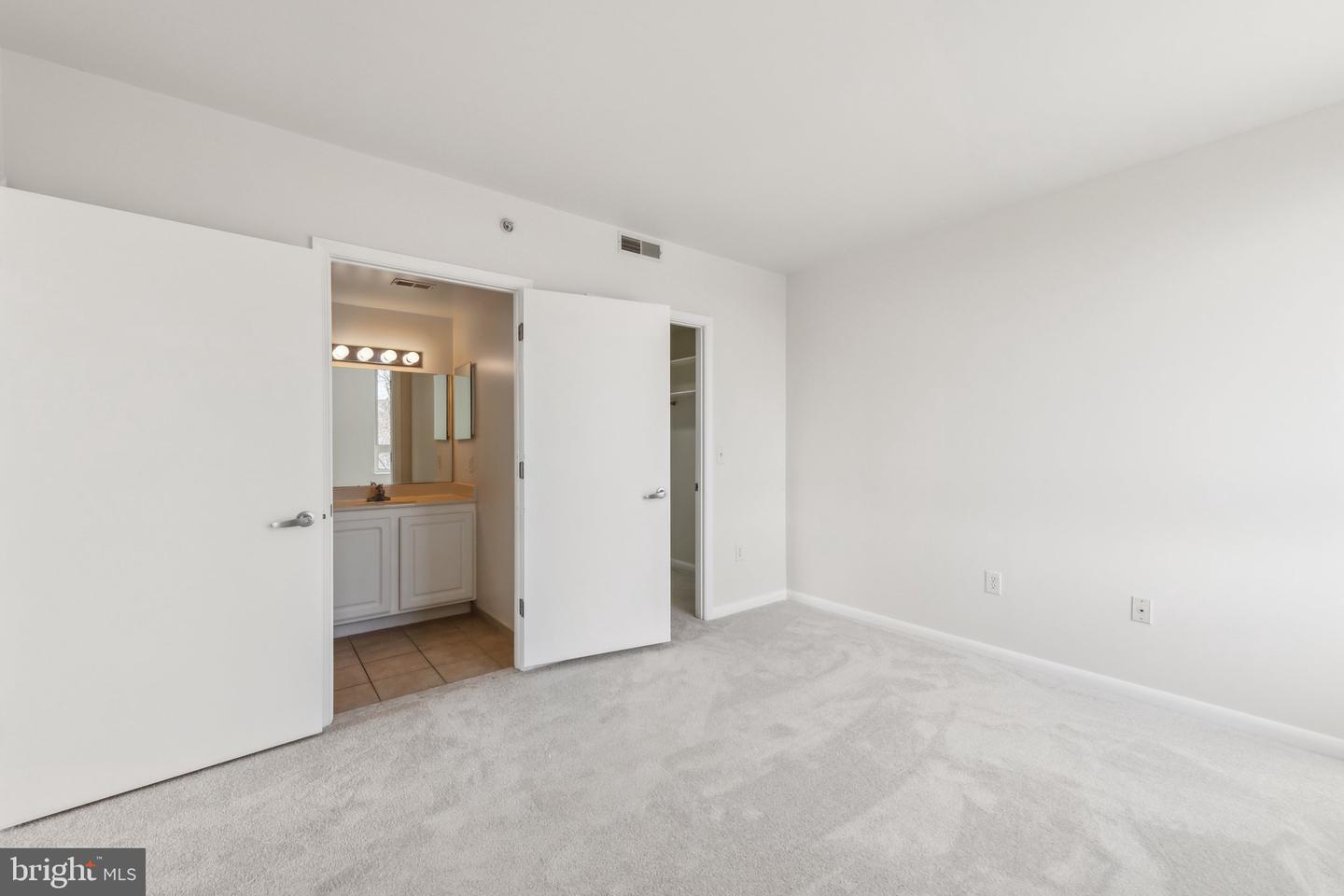 355 I ST SW #602S, WASHINGTON, District Of Columbia 20024, 2 Bedrooms Bedrooms, ,2 BathroomsBathrooms,Residential,For sale,355 I ST SW #602S,DCDC2183820 MLS # DCDC2183820