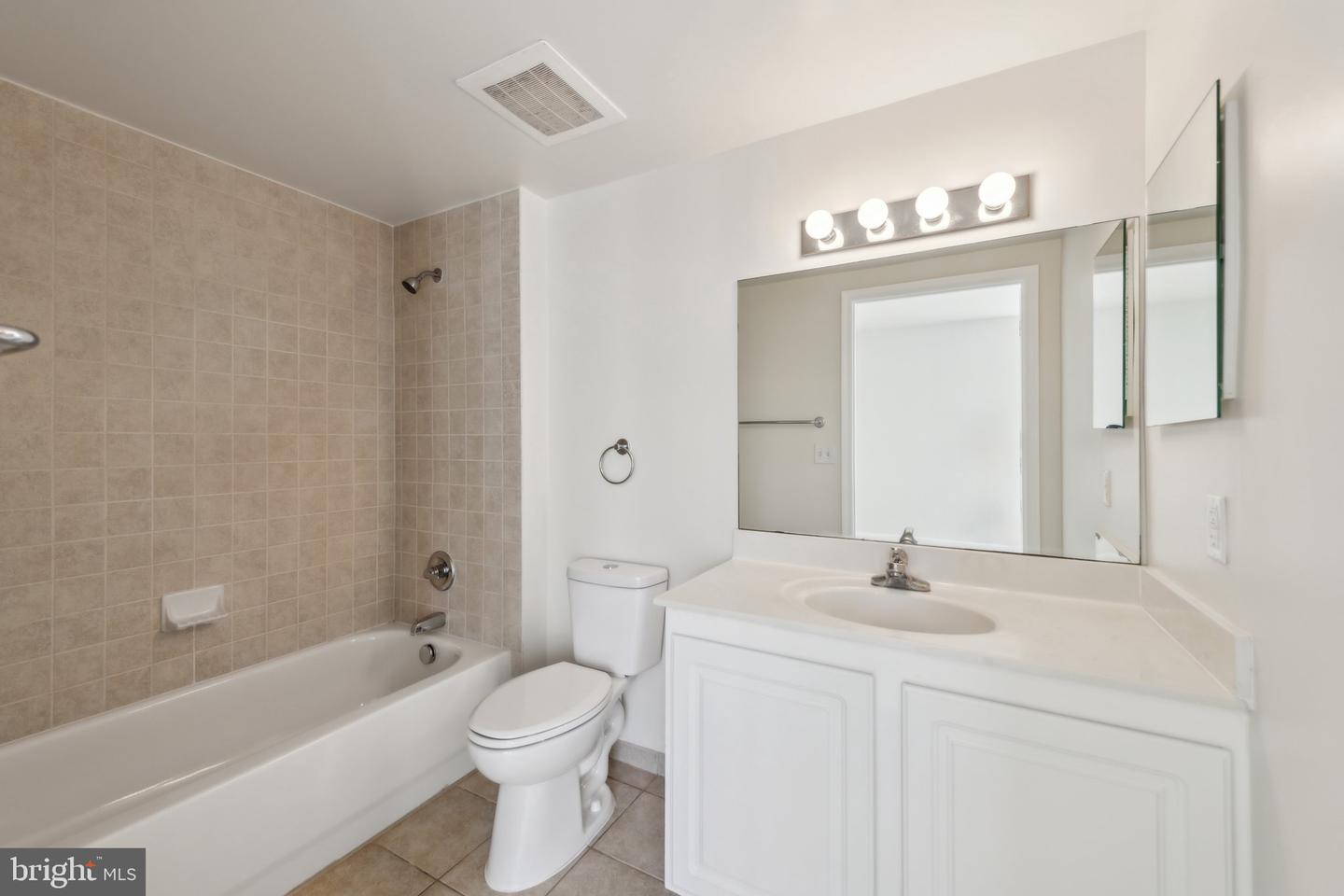 355 I ST SW #602S, WASHINGTON, District Of Columbia 20024, 2 Bedrooms Bedrooms, ,2 BathroomsBathrooms,Residential,For sale,355 I ST SW #602S,DCDC2183820 MLS # DCDC2183820