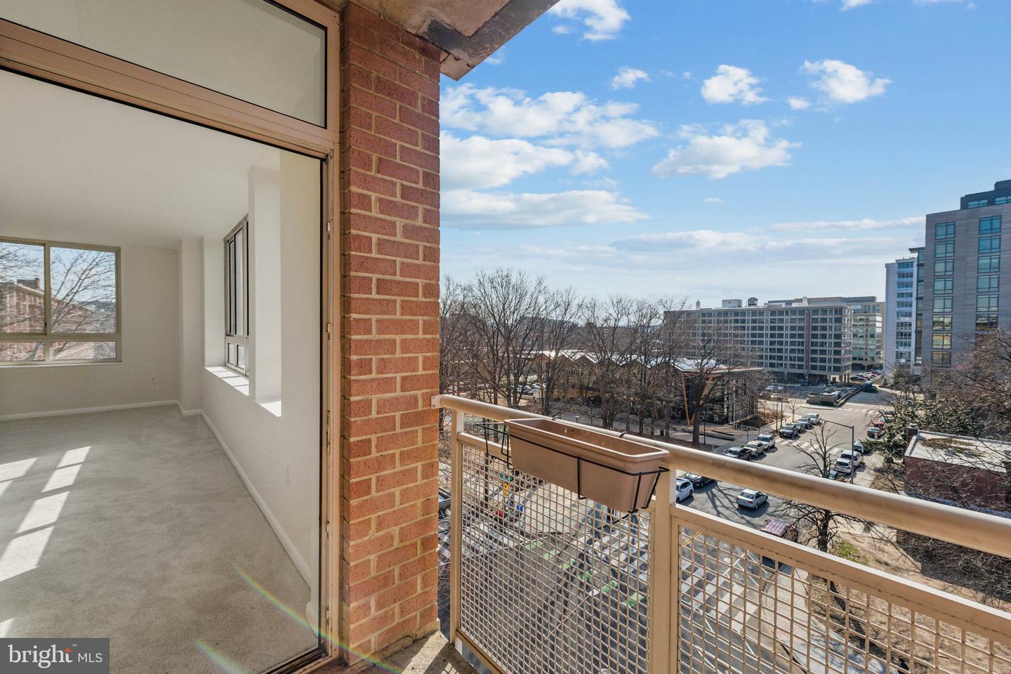 355 I ST SW #602S, WASHINGTON, District Of Columbia 20024, 2 Bedrooms Bedrooms, ,2 BathroomsBathrooms,Residential,For sale,355 I ST SW #602S,DCDC2183820 MLS # DCDC2183820
