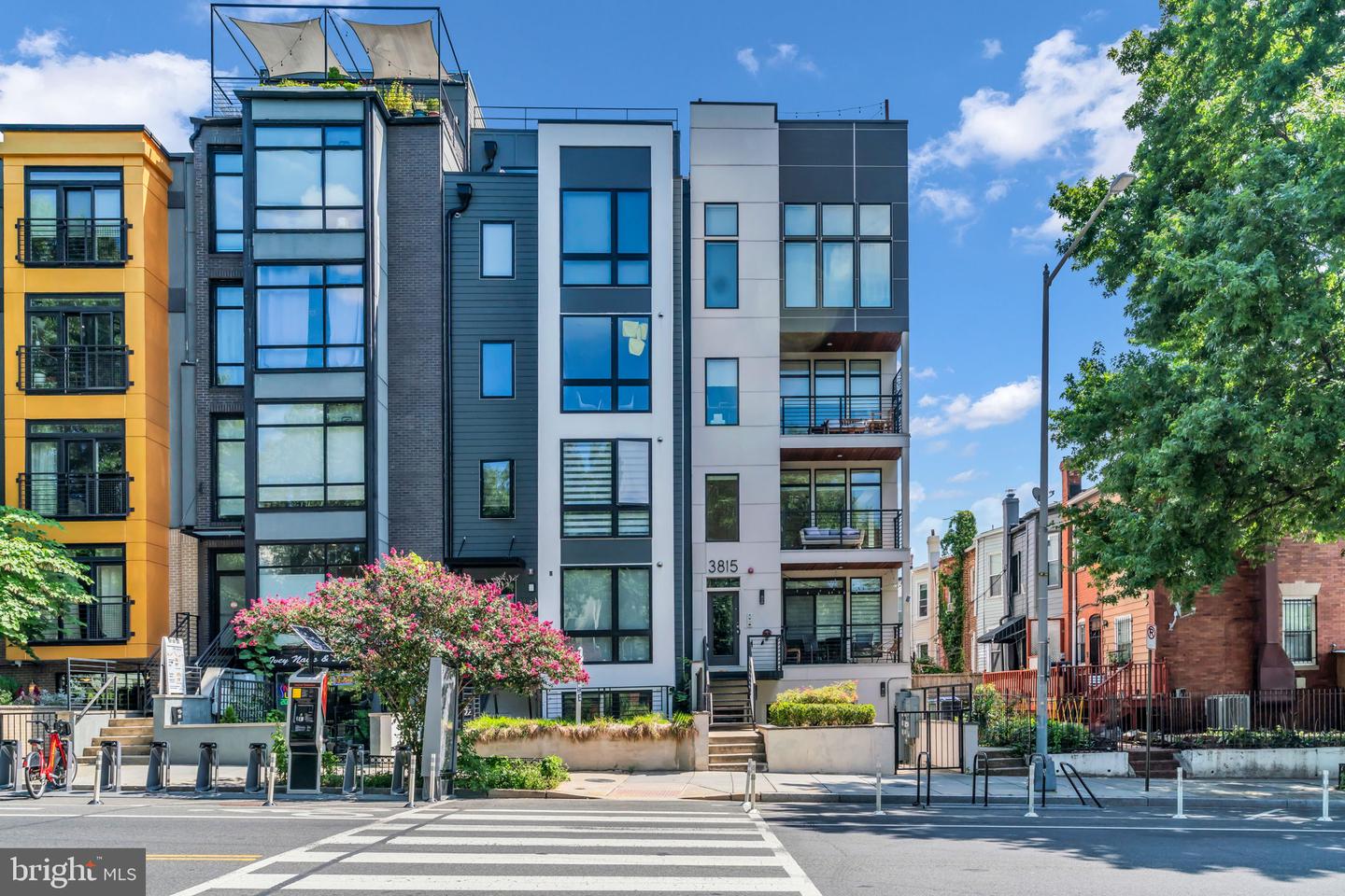 3817 14TH ST NW #8 - 401, WASHINGTON, District Of Columbia 20011, 1 Bedroom Bedrooms, ,1 BathroomBathrooms,Residential,For sale,3817 14TH ST NW #8 - 401,DCDC2184864 MLS # DCDC2184864