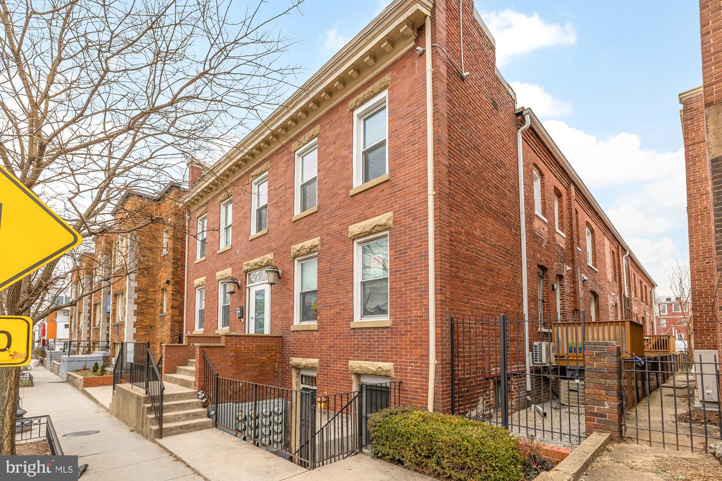 3318 SHERMAN AVE NW #T2, WASHINGTON, District Of Columbia 20010, 2 Bedrooms Bedrooms, ,1 BathroomBathrooms,Residential,For sale,3318 SHERMAN AVE NW #T2,DCDC2185092 MLS # DCDC2185092