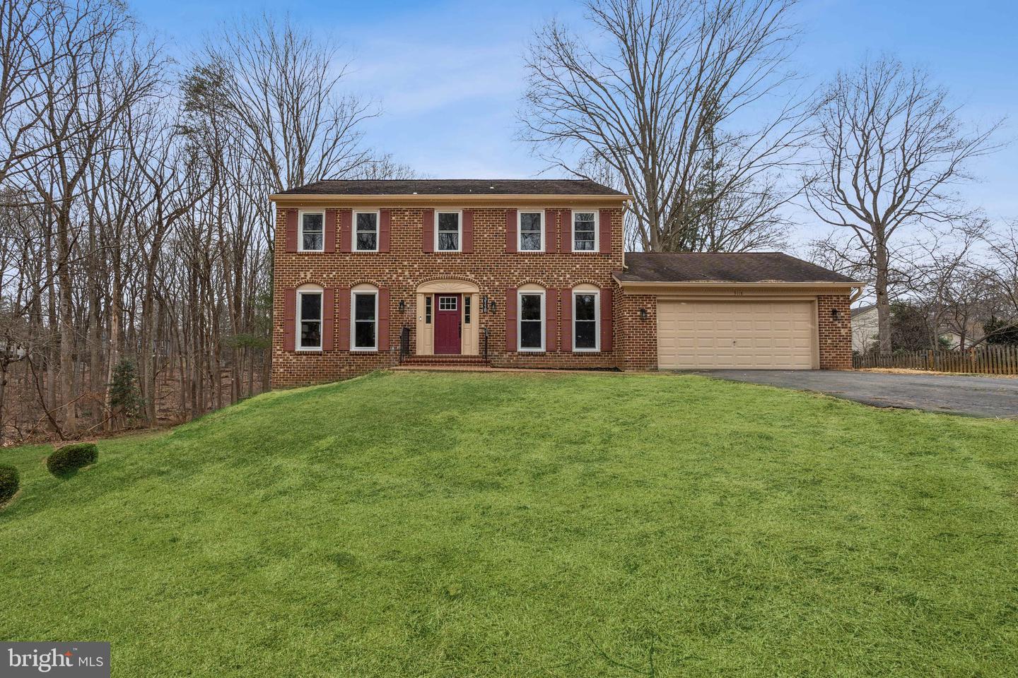 3118 MILLER HEIGHTS RD, OAKTON, Virginia 22124, 5 Bedrooms Bedrooms, ,4 BathroomsBathrooms,Residential,For sale,3118 MILLER HEIGHTS RD,VAFX2222406 MLS # VAFX2222406