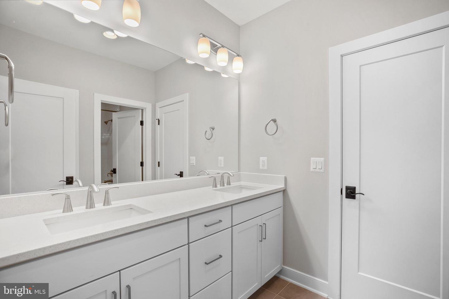 613 UPHAM PL NW, VIENNA, Virginia 22180, 4 Bedrooms Bedrooms, ,3 BathroomsBathrooms,Residential,For sale,613 UPHAM PL NW,VAFX2222636 MLS # VAFX2222636