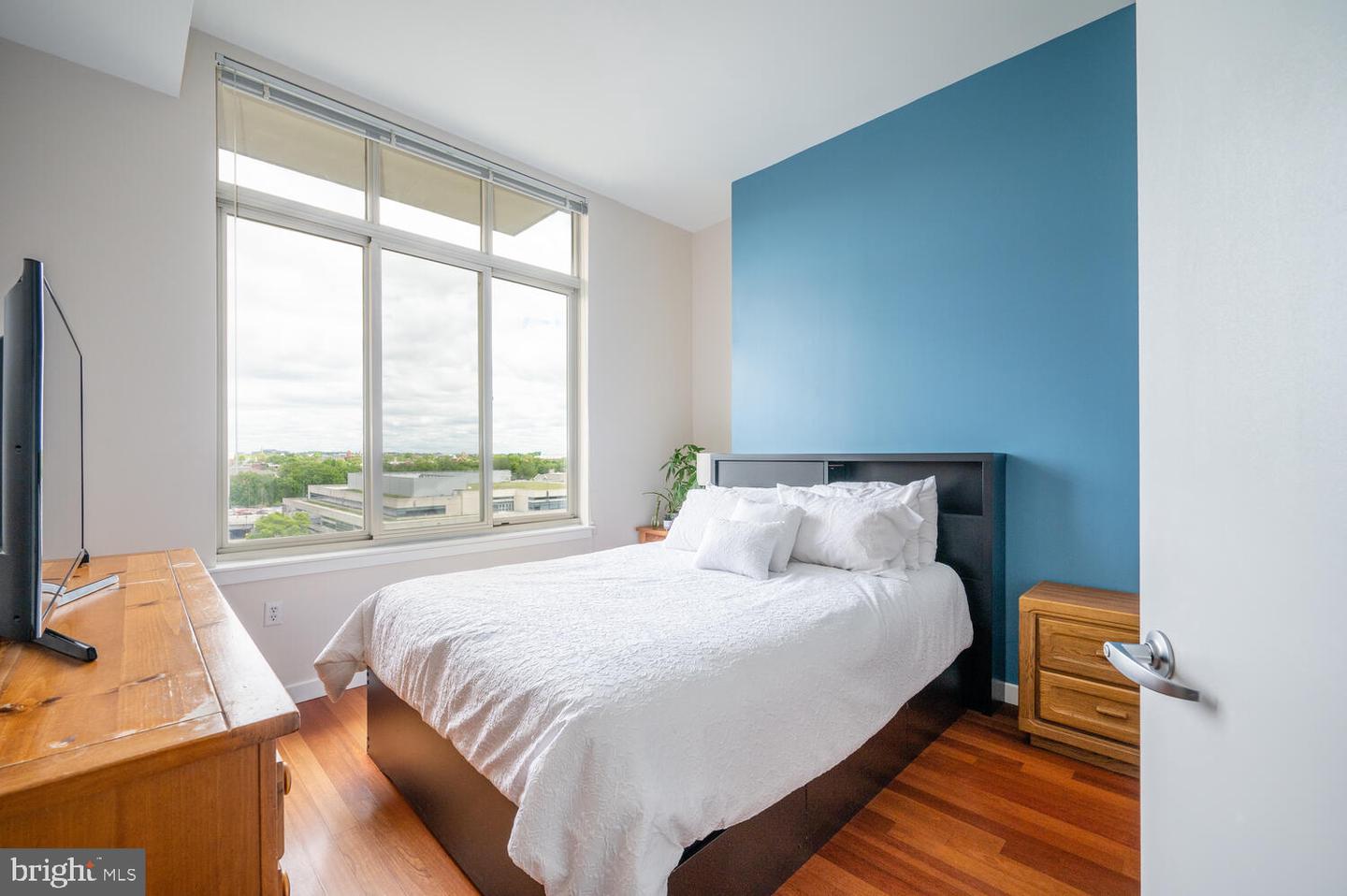 1000 NEW JERSEY AVE SE #PH15, WASHINGTON, District Of Columbia 20003, 2 Bedrooms Bedrooms, ,2 BathroomsBathrooms,Residential,For sale,1000 NEW JERSEY AVE SE #PH15,DCDC2186124 MLS # DCDC2186124