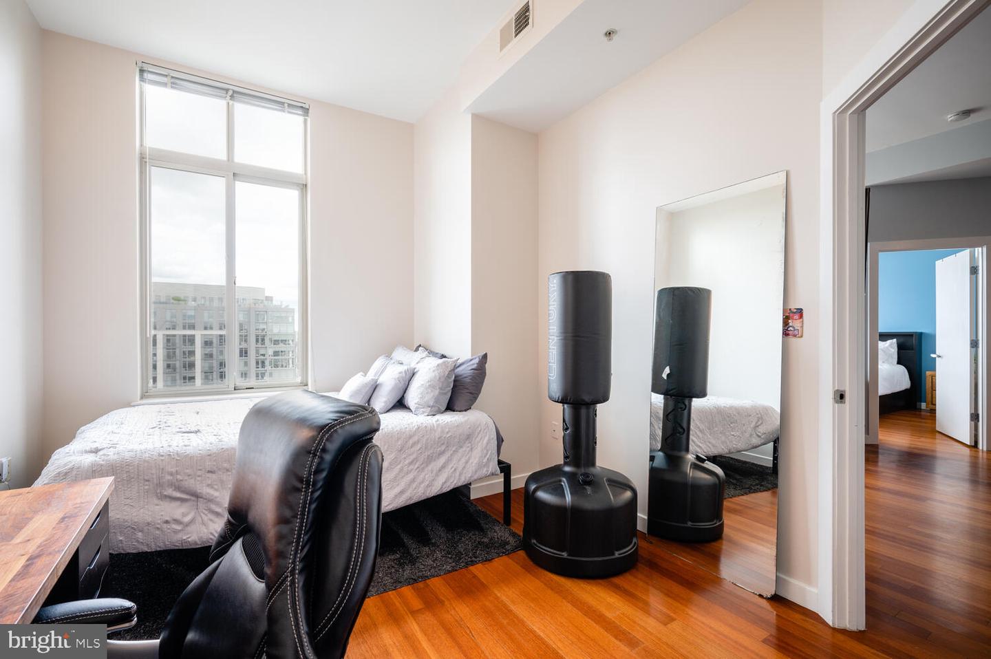 1000 NEW JERSEY AVE SE #PH15, WASHINGTON, District Of Columbia 20003, 2 Bedrooms Bedrooms, ,2 BathroomsBathrooms,Residential,For sale,1000 NEW JERSEY AVE SE #PH15,DCDC2186124 MLS # DCDC2186124