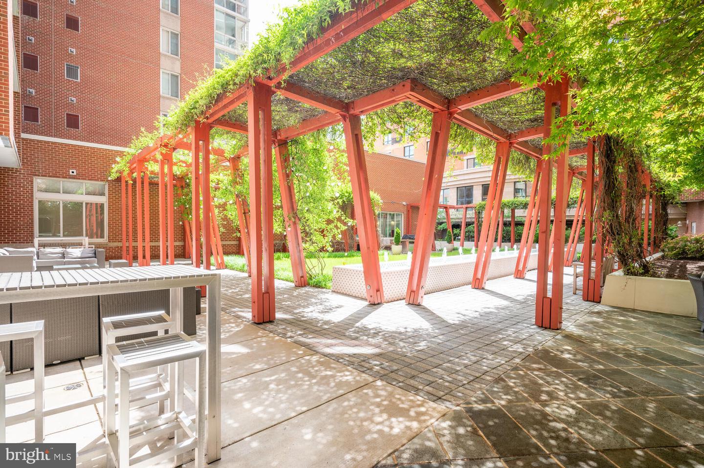 1000 NEW JERSEY AVE SE #PH15, WASHINGTON, District Of Columbia 20003, 2 Bedrooms Bedrooms, ,2 BathroomsBathrooms,Residential,For sale,1000 NEW JERSEY AVE SE #PH15,DCDC2186124 MLS # DCDC2186124
