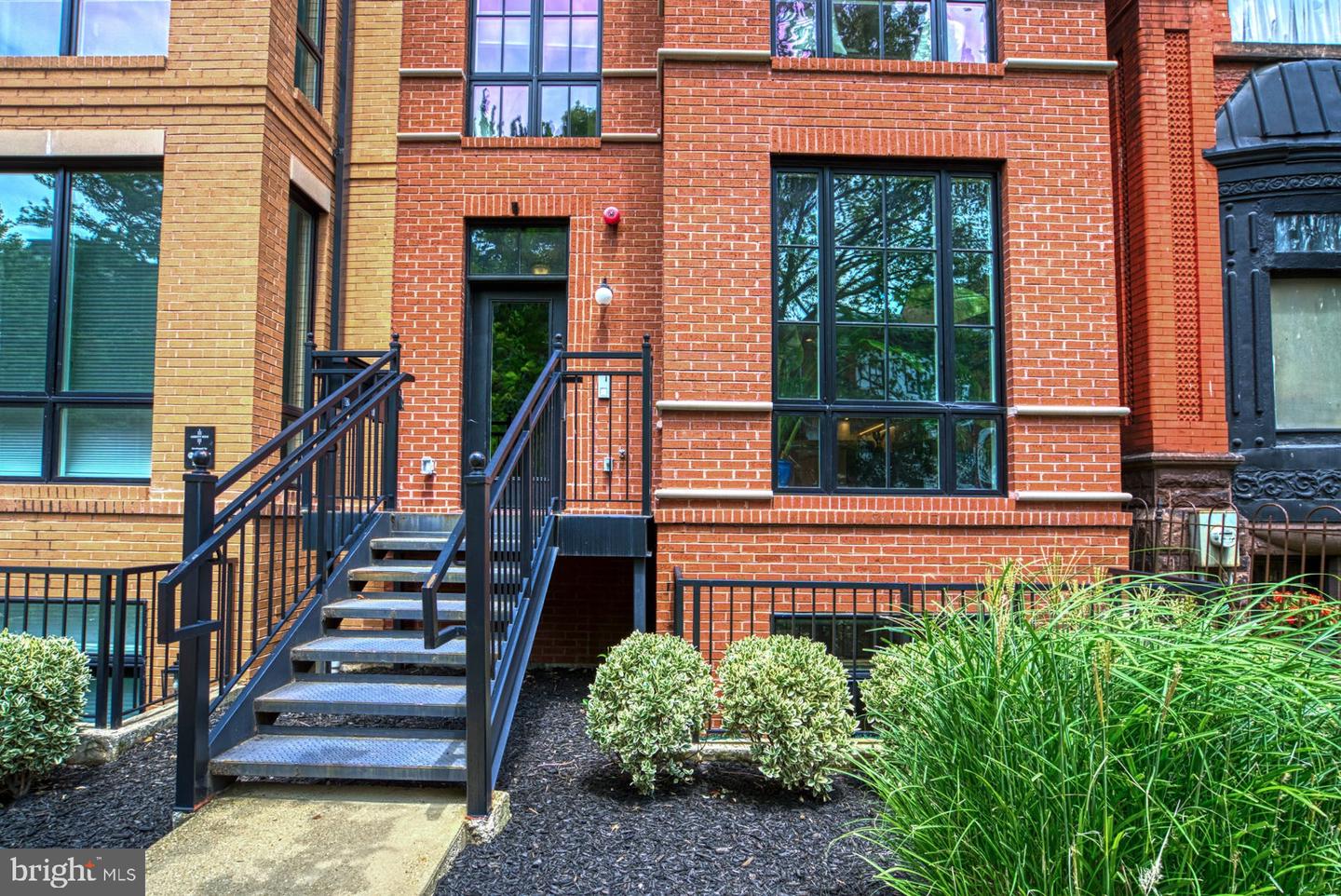 467 M ST NW #1, WASHINGTON, District Of Columbia 20001, 3 Bedrooms Bedrooms, ,2 BathroomsBathrooms,Residential,For sale,467 M ST NW #1,DCDC2185216 MLS # DCDC2185216