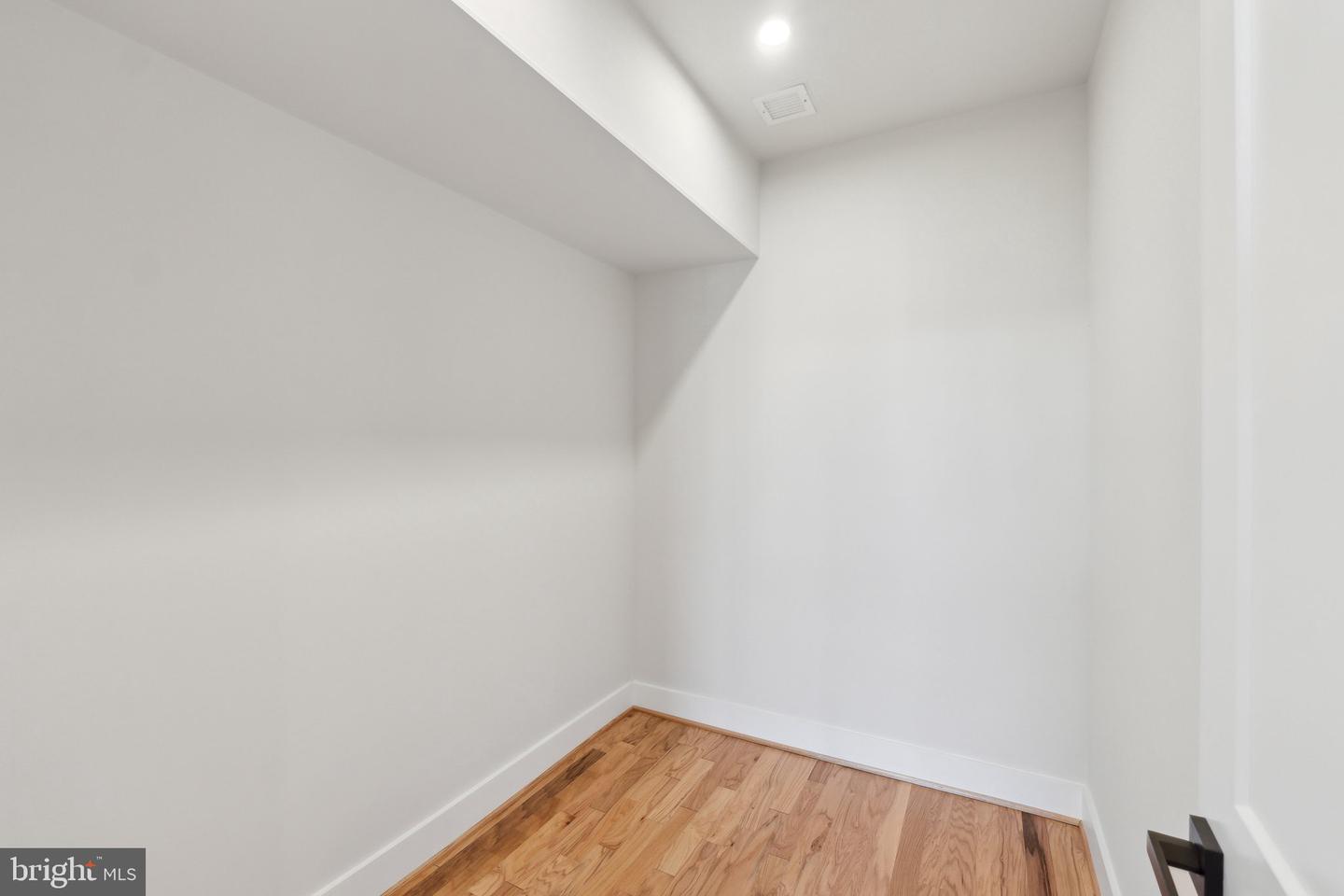 3646 13TH ST NW #2, WASHINGTON, District Of Columbia 20010, 4 Bedrooms Bedrooms, ,3 BathroomsBathrooms,Residential,For sale,3646 13TH ST NW #2,DCDC2185282 MLS # DCDC2185282