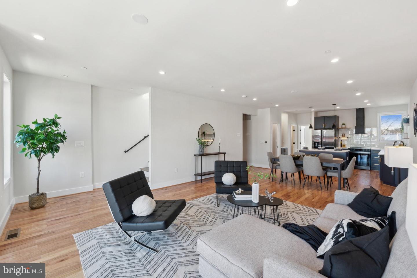 3646 13TH ST NW #2, WASHINGTON, District Of Columbia 20010, 4 Bedrooms Bedrooms, ,3 BathroomsBathrooms,Residential,For sale,3646 13TH ST NW #2,DCDC2185282 MLS # DCDC2185282