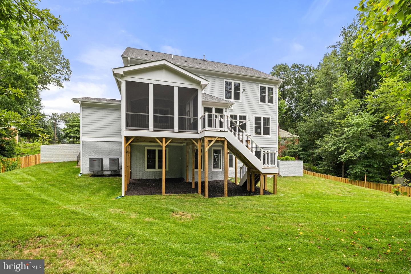 2236 LAUREL RIDGE RD, VIENNA, Virginia 22181, 6 Bedrooms Bedrooms, ,6 BathroomsBathrooms,Residential,For sale,2236 LAUREL RIDGE RD,VAFX2222334 MLS # VAFX2222334