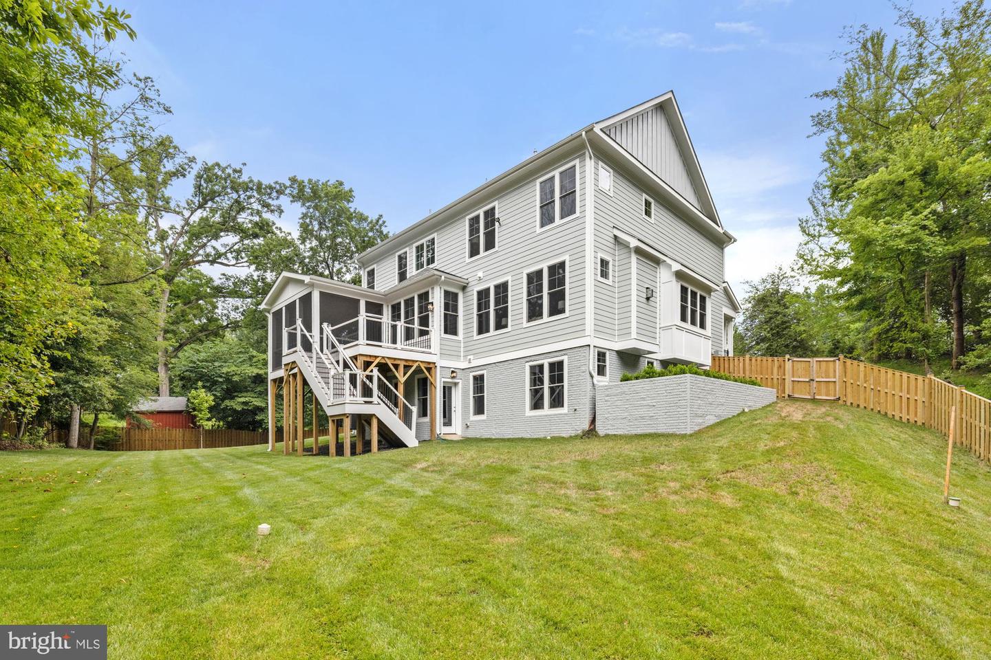 2236 LAUREL RIDGE RD, VIENNA, Virginia 22181, 6 Bedrooms Bedrooms, ,6 BathroomsBathrooms,Residential,For sale,2236 LAUREL RIDGE RD,VAFX2222334 MLS # VAFX2222334