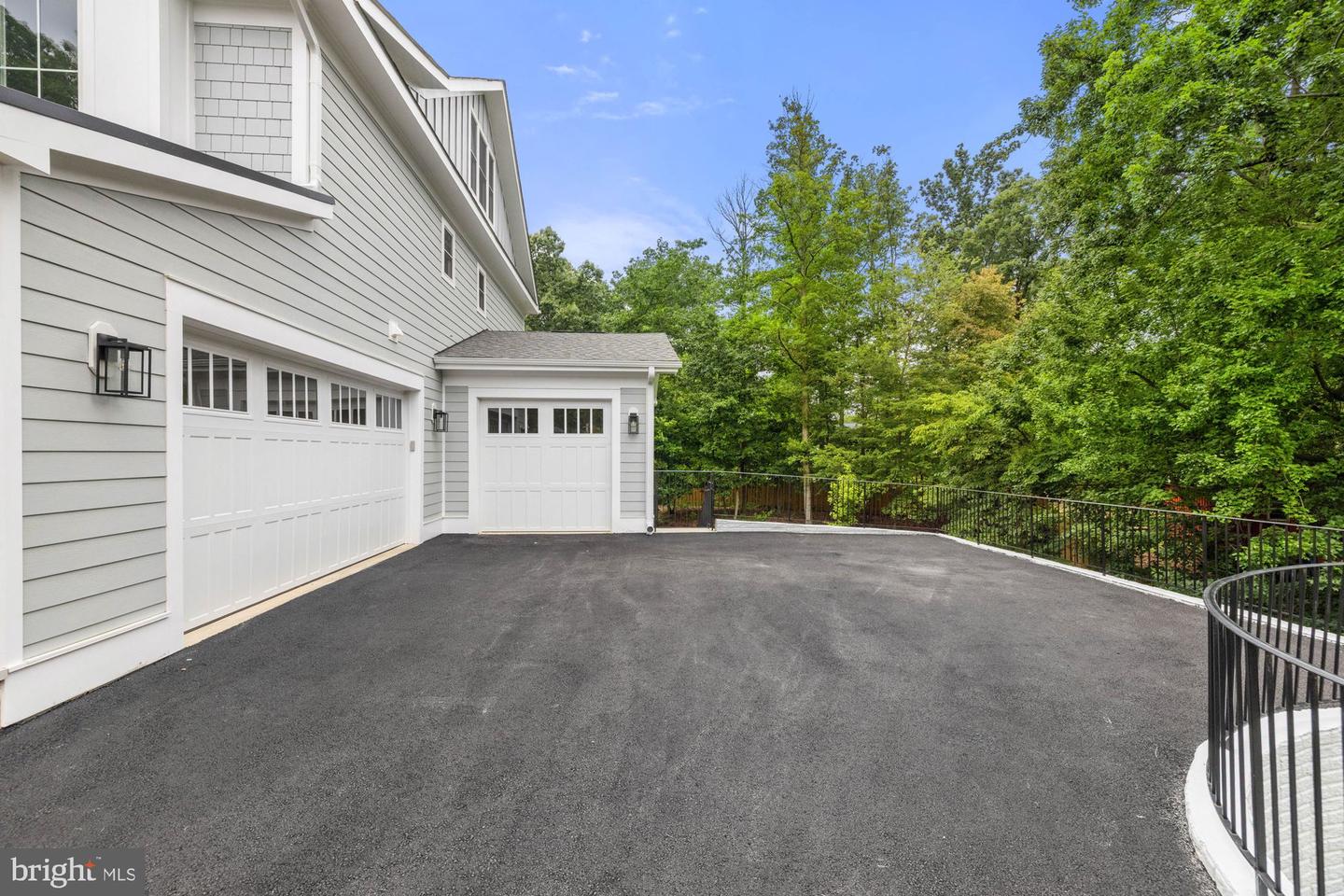 2236 LAUREL RIDGE RD, VIENNA, Virginia 22181, 6 Bedrooms Bedrooms, ,6 BathroomsBathrooms,Residential,For sale,2236 LAUREL RIDGE RD,VAFX2222334 MLS # VAFX2222334