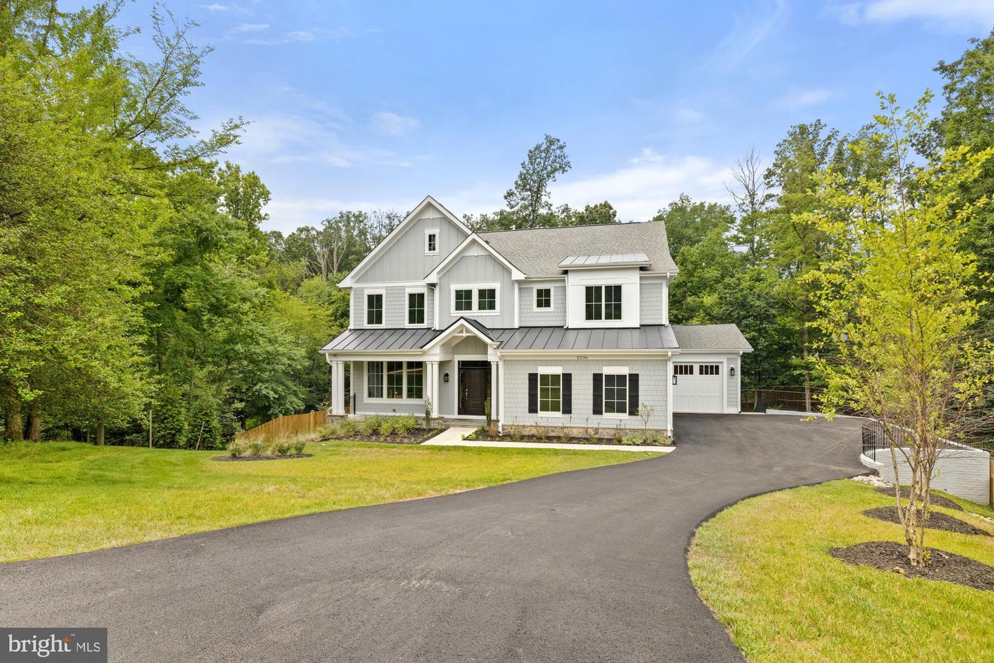 2236 LAUREL RIDGE RD, VIENNA, Virginia 22181, 6 Bedrooms Bedrooms, ,6 BathroomsBathrooms,Residential,For sale,2236 LAUREL RIDGE RD,VAFX2222334 MLS # VAFX2222334