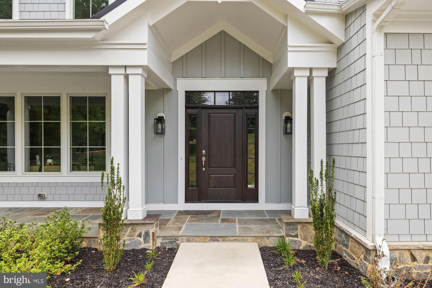 2236 LAUREL RIDGE RD, VIENNA, Virginia 22181, 6 Bedrooms Bedrooms, ,6 BathroomsBathrooms,Residential,For sale,2236 LAUREL RIDGE RD,VAFX2222334 MLS # VAFX2222334