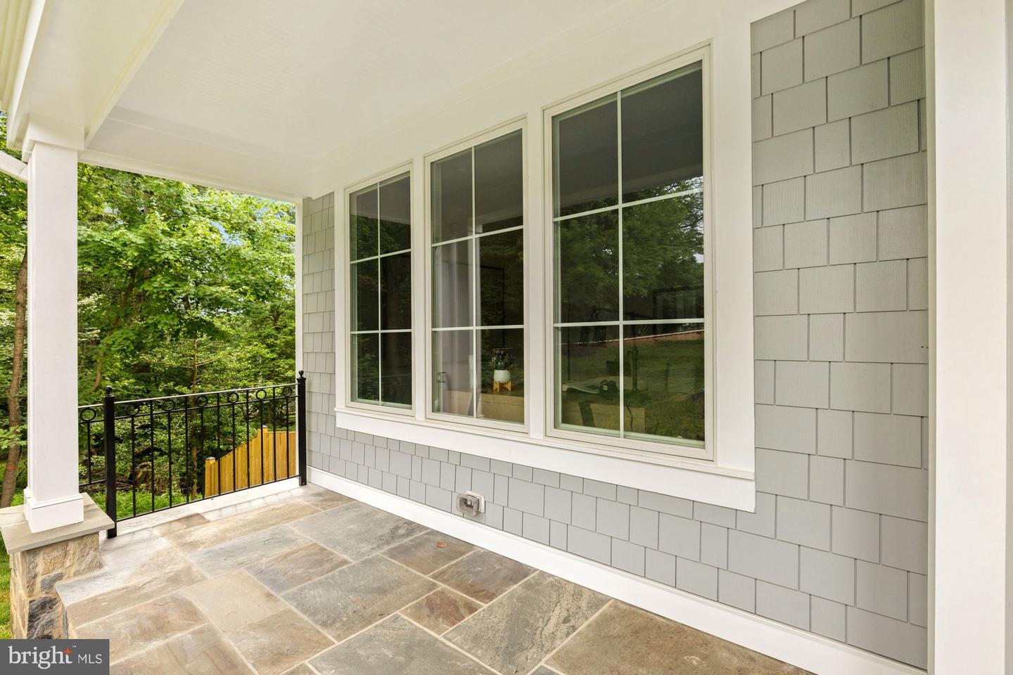 2236 LAUREL RIDGE RD, VIENNA, Virginia 22181, 6 Bedrooms Bedrooms, ,6 BathroomsBathrooms,Residential,For sale,2236 LAUREL RIDGE RD,VAFX2222334 MLS # VAFX2222334