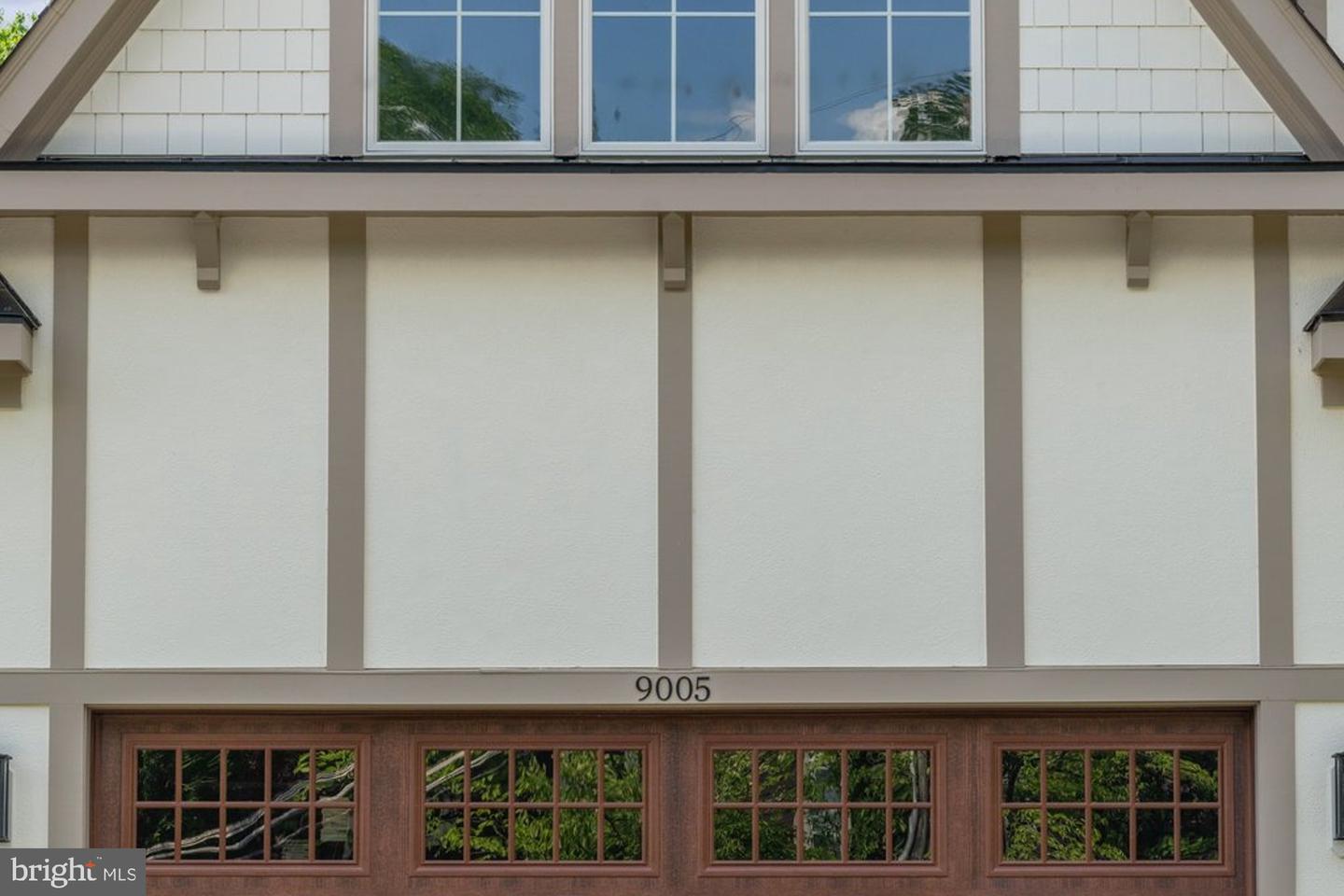 9005 RIDGE LN, VIENNA, Virginia 22182, 6 Bedrooms Bedrooms, ,6 BathroomsBathrooms,Residential,For sale,9005 RIDGE LN,VAFX2222348 MLS # VAFX2222348