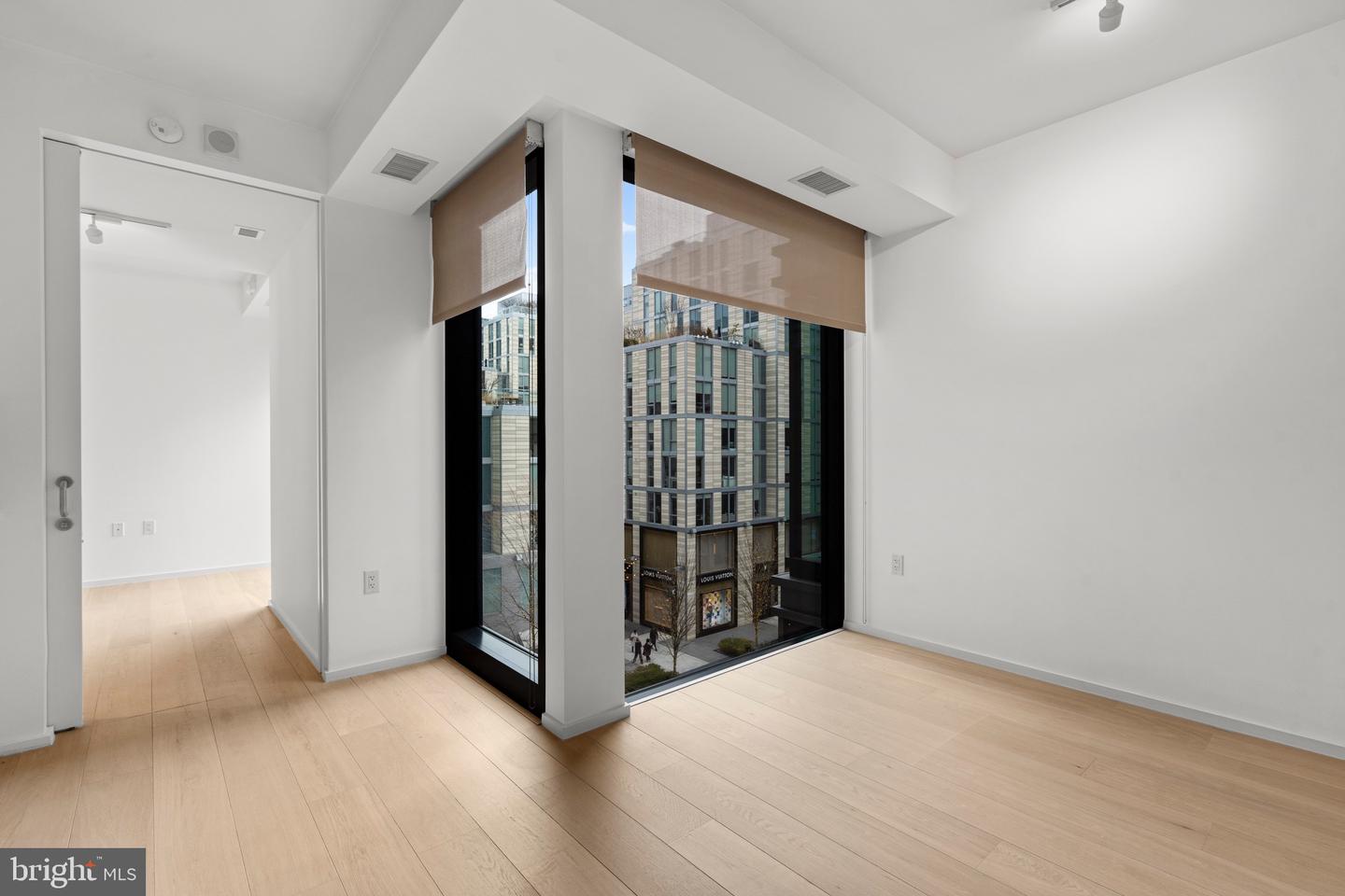925 H ST NW #503, WASHINGTON, District Of Columbia 20001, 1 Bedroom Bedrooms, ,1 BathroomBathrooms,Residential,For sale,925 H ST NW #503,DCDC2185696 MLS # DCDC2185696