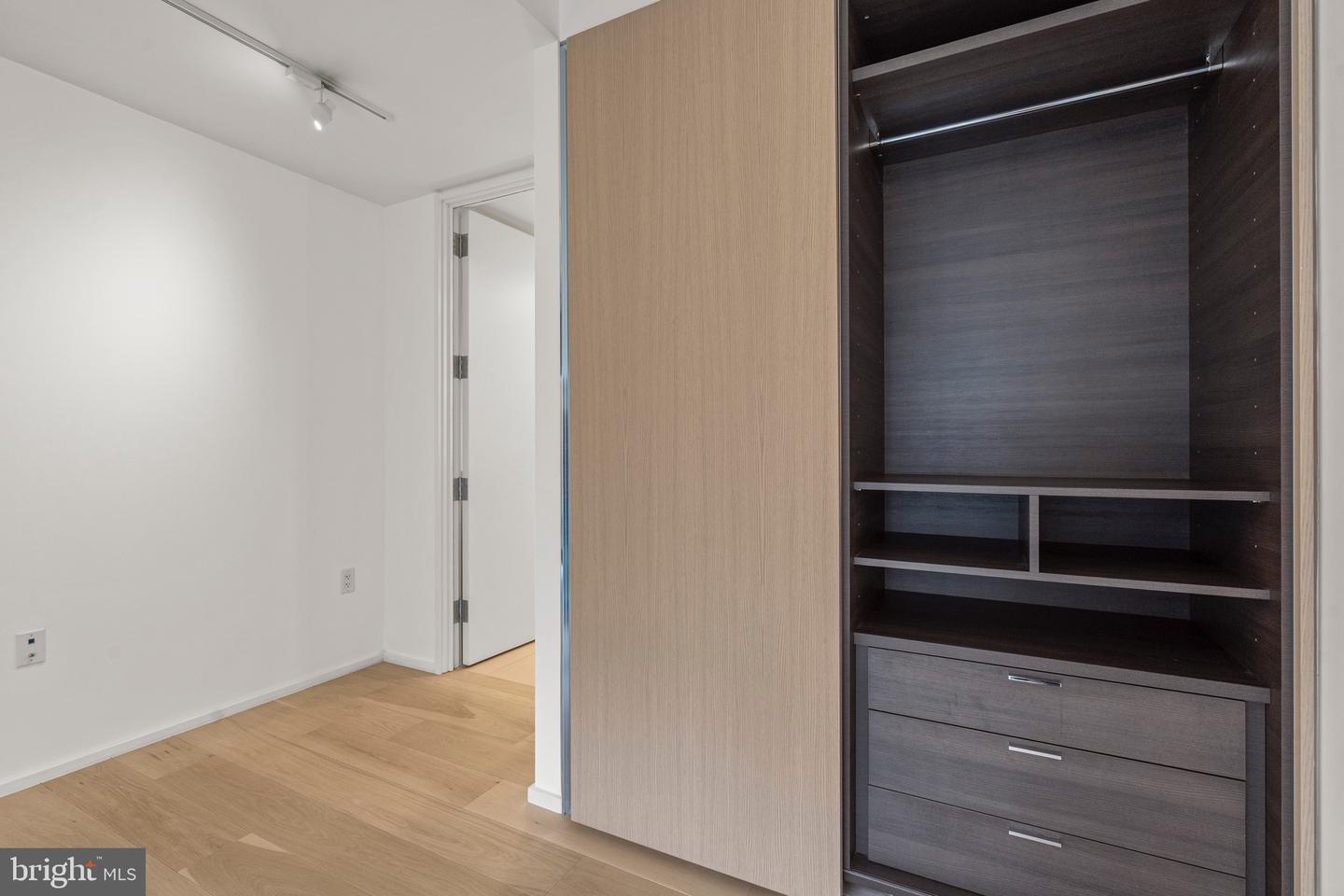 925 H ST NW #503, WASHINGTON, District Of Columbia 20001, 1 Bedroom Bedrooms, ,1 BathroomBathrooms,Residential,For sale,925 H ST NW #503,DCDC2185696 MLS # DCDC2185696