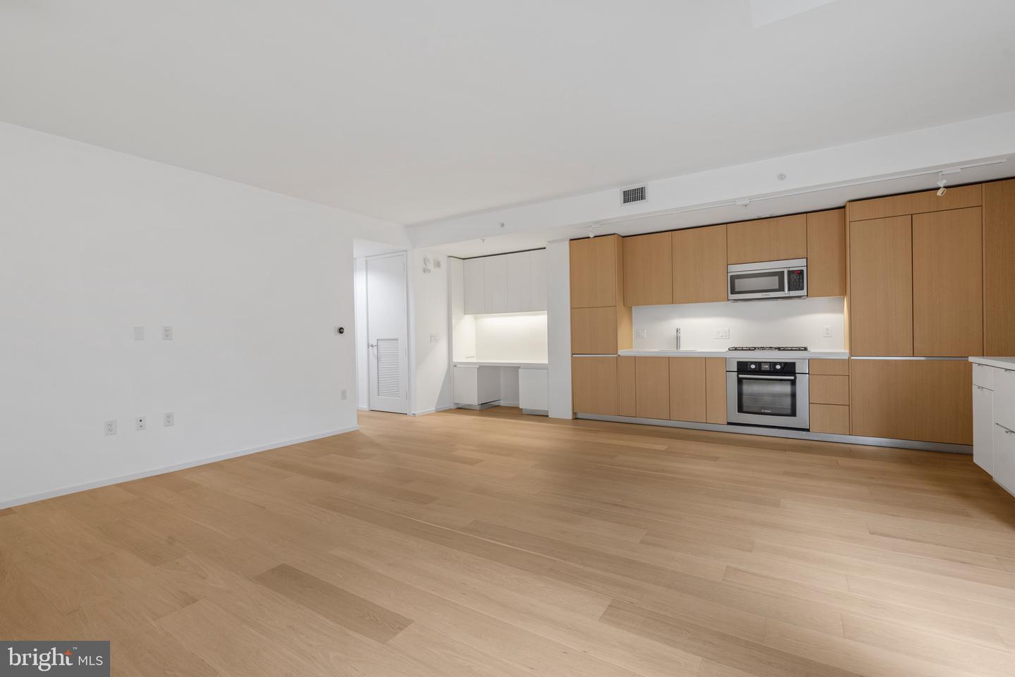 925 H ST NW #503, WASHINGTON, District Of Columbia 20001, 1 Bedroom Bedrooms, ,1 BathroomBathrooms,Residential,For sale,925 H ST NW #503,DCDC2185696 MLS # DCDC2185696