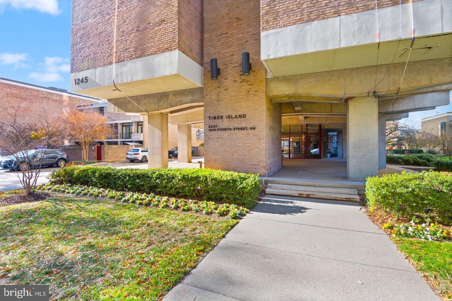 1245 4TH ST SW #E-805, WASHINGTON, District Of Columbia 20024, 1 Bedroom Bedrooms, ,1 BathroomBathrooms,Residential,For sale,1245 4TH ST SW #E-805,DCDC2185880 MLS # DCDC2185880