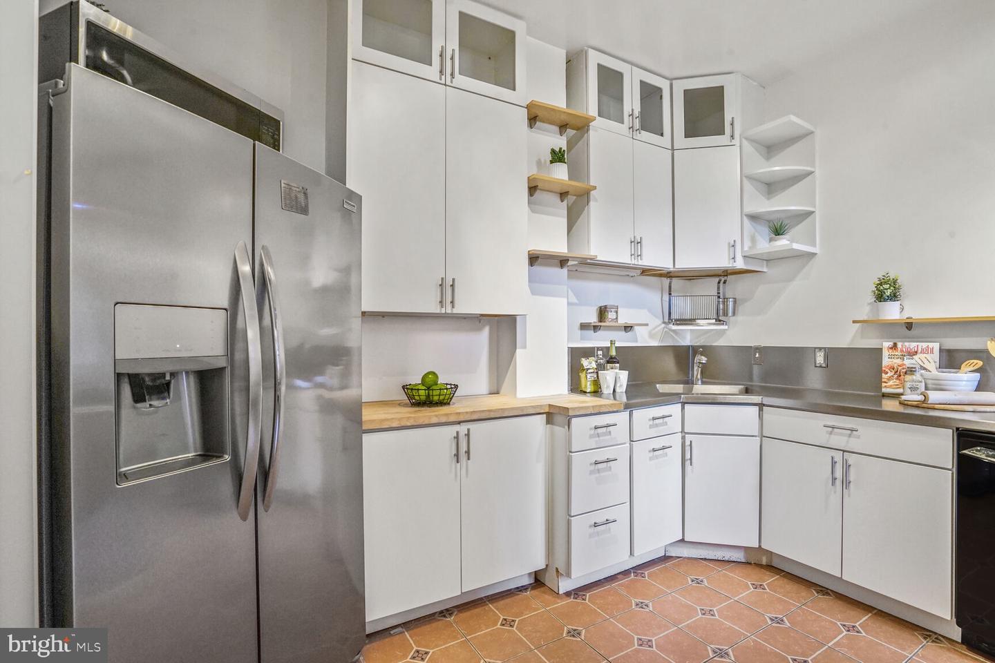 2022 COLUMBIA RD NW #111, WASHINGTON, District Of Columbia 20009, 2 Bedrooms Bedrooms, 6 Rooms Rooms,1 BathroomBathrooms,Residential,For sale,2022 COLUMBIA RD NW #111,DCDC2185970 MLS # DCDC2185970