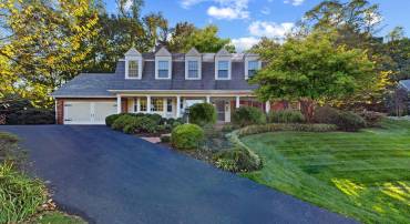 7621 LEITH PL, ALEXANDRIA, Virginia 22307, 5 Bedrooms Bedrooms, ,4 BathroomsBathrooms,Residential,For sale,7621 LEITH PL,VAFX2222918 MLS # VAFX2222918