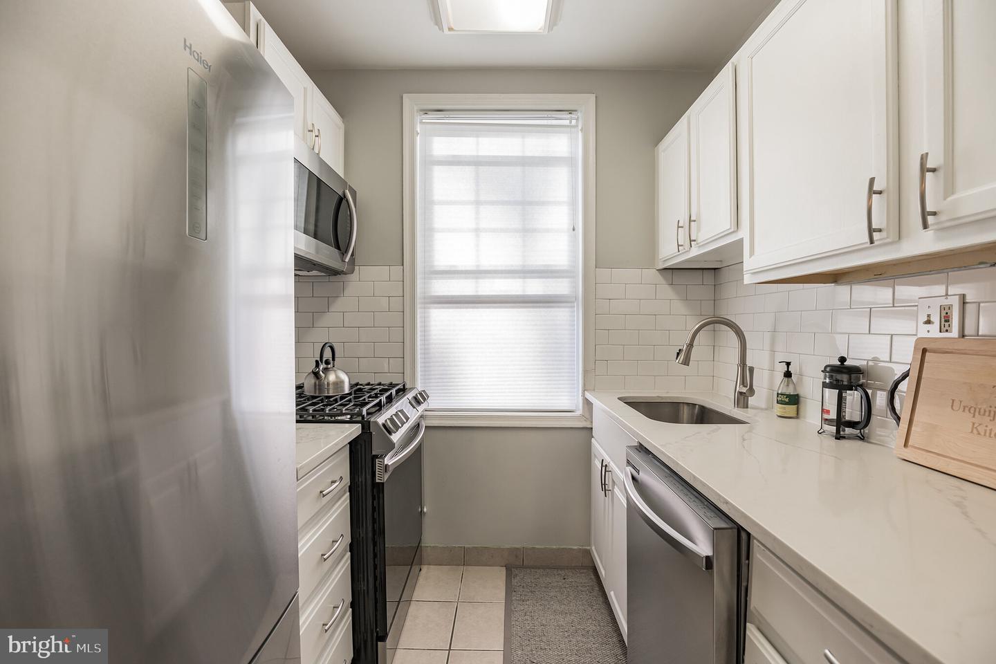 222 N THOMAS ST #1, ARLINGTON, Virginia 22203, 1 Bedroom Bedrooms, ,1 BathroomBathrooms,Residential,For sale,222 N THOMAS ST #1,VAAR2053262 MLS # VAAR2053262