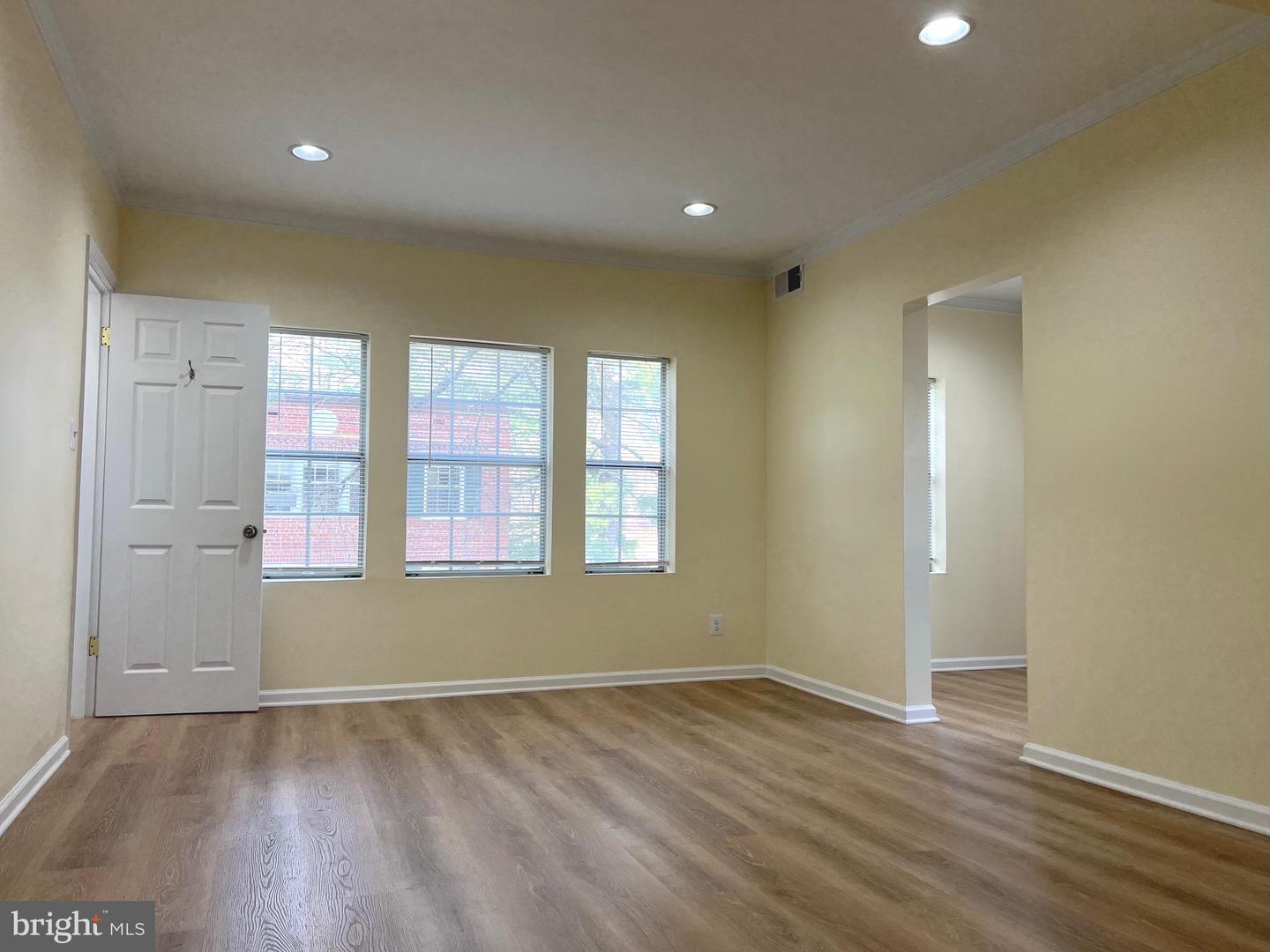 1802 LANGSTON BLVD #95, ARLINGTON, Virginia 22201, 1 Bedroom Bedrooms, ,1 BathroomBathrooms,Residential,For sale,1802 LANGSTON BLVD #95,VAAR2053292 MLS # VAAR2053292