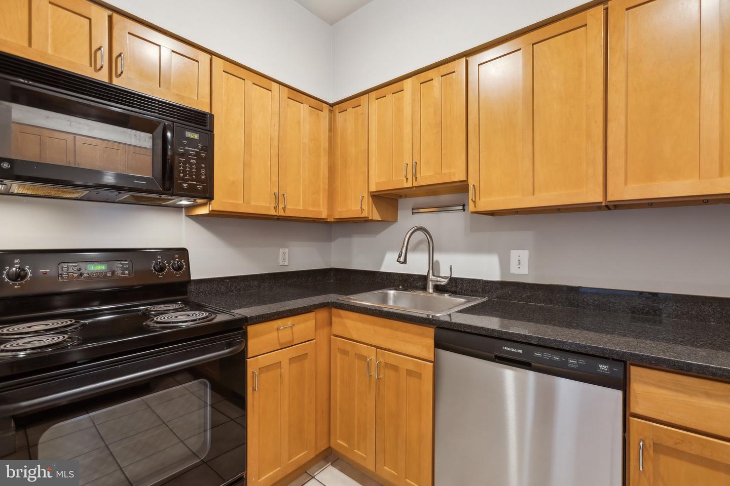 20 15TH ST NE #20, WASHINGTON, District Of Columbia 20002, 1 Bedroom Bedrooms, ,1 BathroomBathrooms,Residential,For sale,20 15TH ST NE #20,DCDC2184722 MLS # DCDC2184722