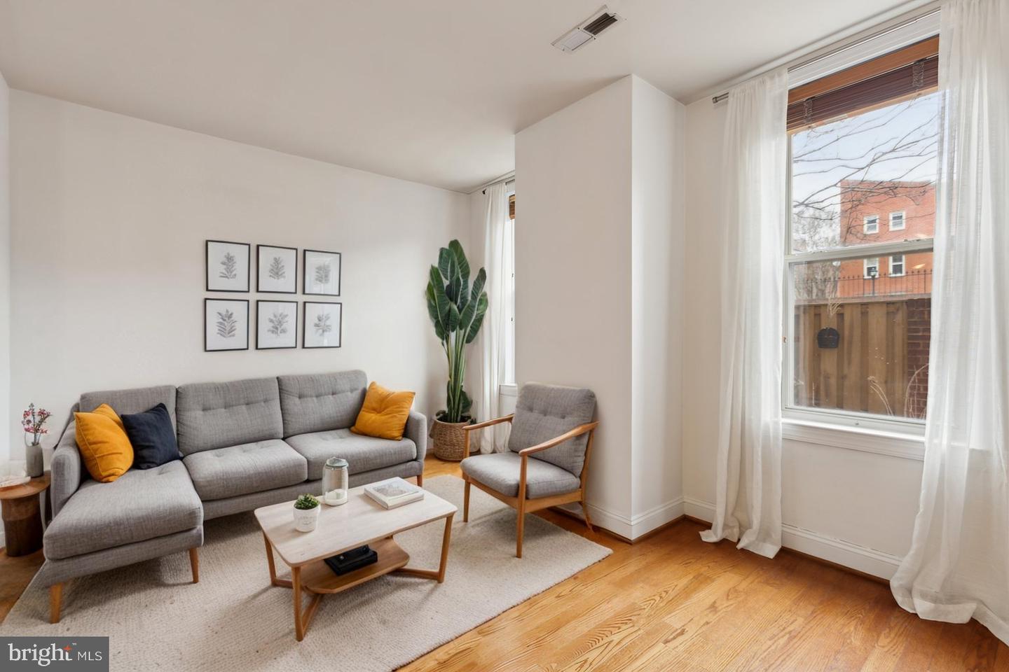 20 15TH ST NE #20, WASHINGTON, District Of Columbia 20002, 1 Bedroom Bedrooms, ,1 BathroomBathrooms,Residential,For sale,20 15TH ST NE #20,DCDC2184722 MLS # DCDC2184722