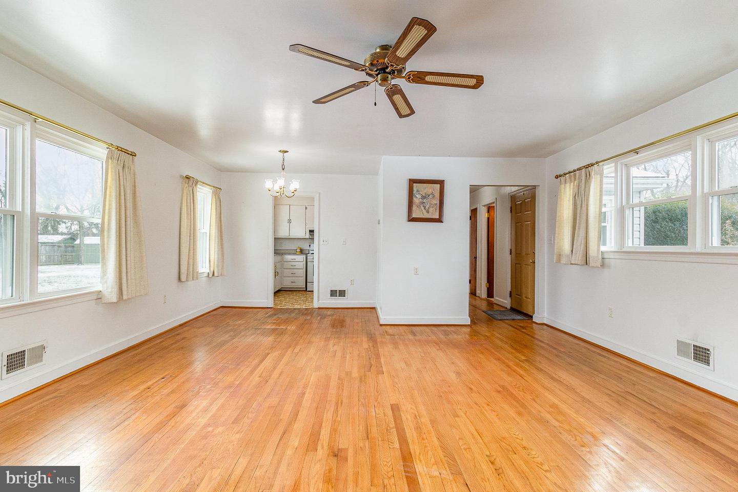 309 MADISON ST, CULPEPER, Virginia 22701, 2 Bedrooms Bedrooms, ,1 BathroomBathrooms,Residential,For sale,309 MADISON ST,VACU2009746 MLS # VACU2009746