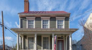 209 PRINCESS ELIZABETH ST, FREDERICKSBURG, Virginia 22401, 3 Bedrooms Bedrooms, 6 Rooms Rooms,2 BathroomsBathrooms,Residential,For sale,209 PRINCESS ELIZABETH ST,VAFB2007602 MLS # VAFB2007602