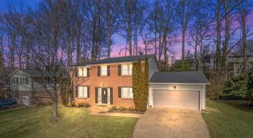 10208 DUNDALK ST, FAIRFAX, Virginia 22032, 5 Bedrooms Bedrooms, ,3 BathroomsBathrooms,Residential,For sale,10208 DUNDALK ST,VAFX2221740 MLS # VAFX2221740