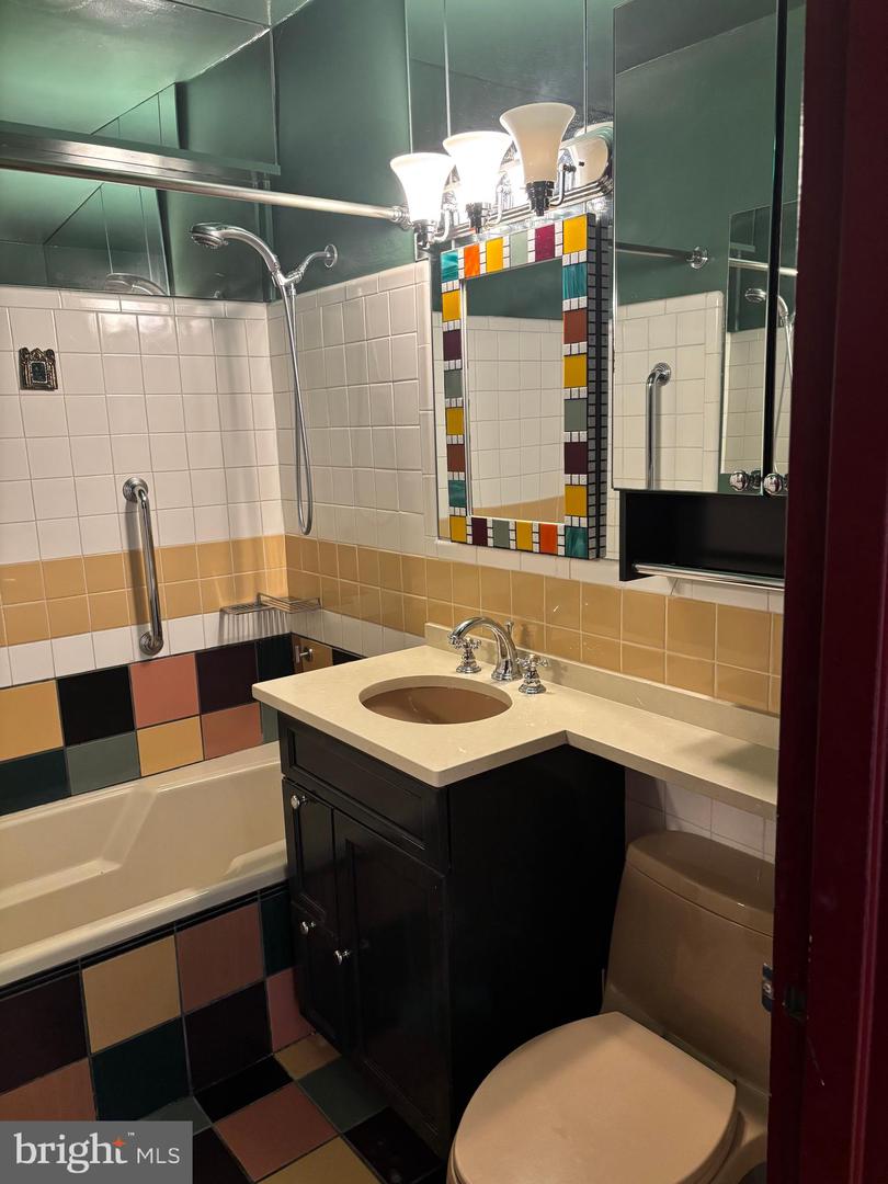 1711 MASSACHUSETTS AVE NW #834, WASHINGTON, District Of Columbia 20036, 1 Bedroom Bedrooms, ,1 BathroomBathrooms,Residential,For sale,1711 MASSACHUSETTS AVE NW #834,DCDC2185520 MLS # DCDC2185520