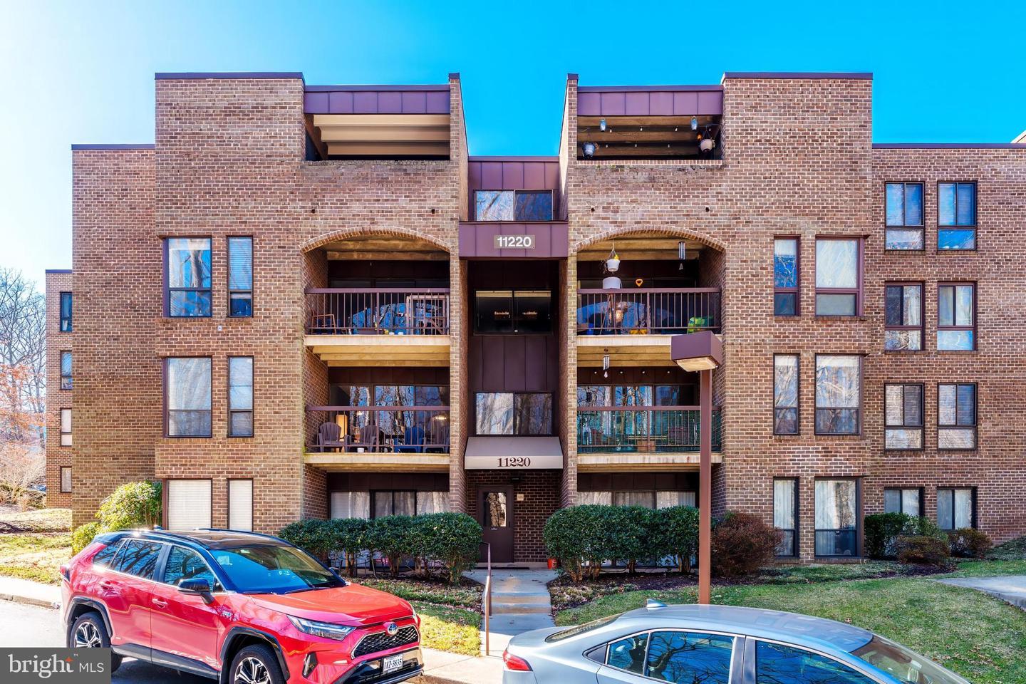 11220 CHESTNUT GROVE SQ #123, RESTON, Virginia 20190, 2 Bedrooms Bedrooms, ,1 BathroomBathrooms,Residential,For sale,11220 CHESTNUT GROVE SQ #123,VAFX2222340 MLS # VAFX2222340