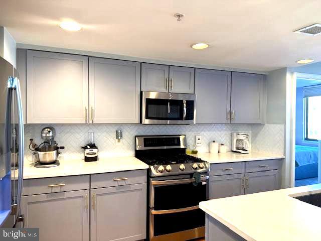 1205 N GARFIELD ST #609, ARLINGTON, Virginia 22201, 2 Bedrooms Bedrooms, ,1 BathroomBathrooms,Residential,For sale,1205 N GARFIELD ST #609,VAAR2053508 MLS # VAAR2053508